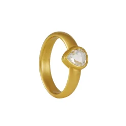 Caroline Ellen - Pear-shaped Diamond Solitaire in 20K Gold