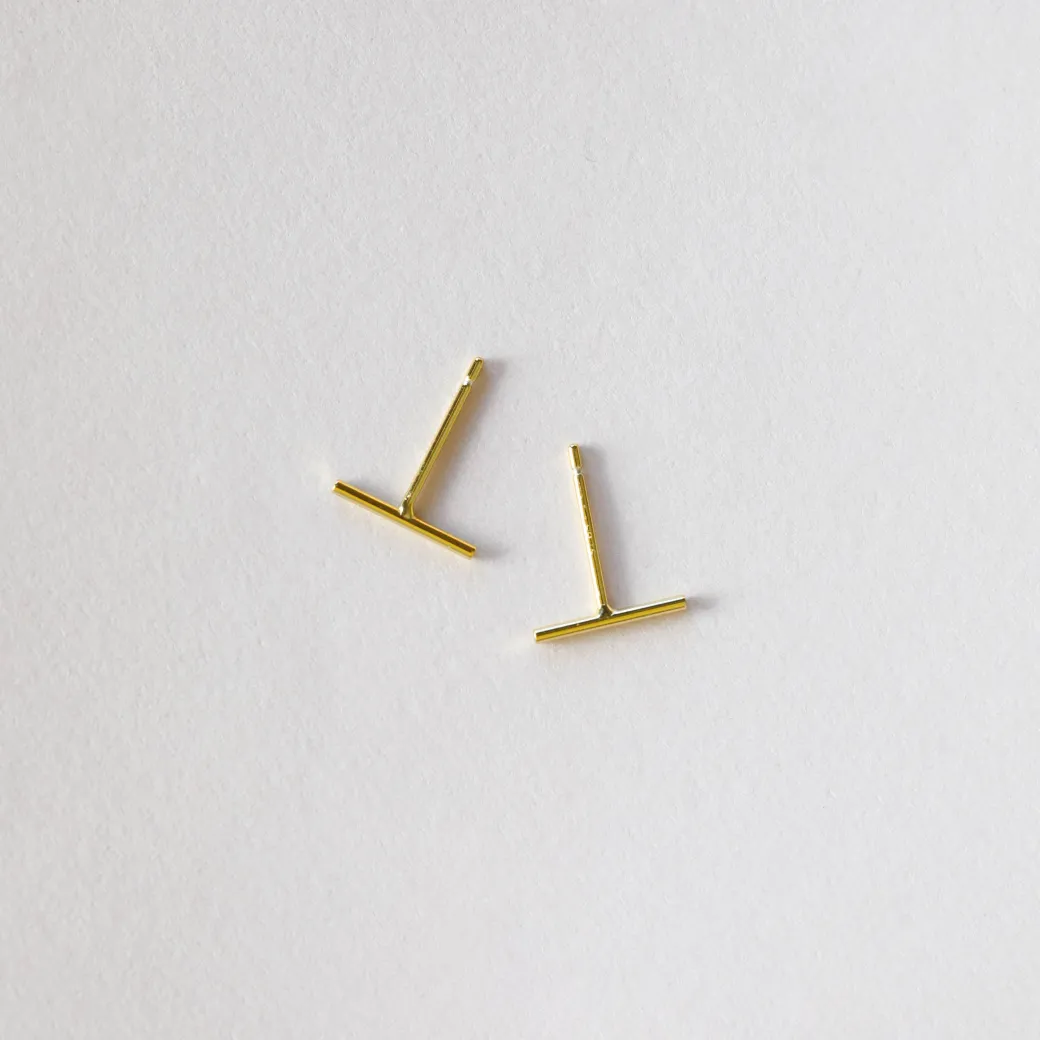 JaxKelly – Minimalist Bar Studs
