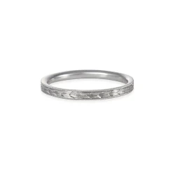 Lori Mclean - Women's Narrow Laurel Engraved Band