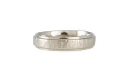 Matsu - Narrow Smashed Band With Polished Rails in 14K White Gold