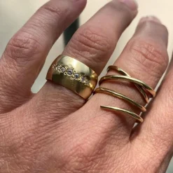 Sarah McGuire – Medusa Ring - 18k Gold